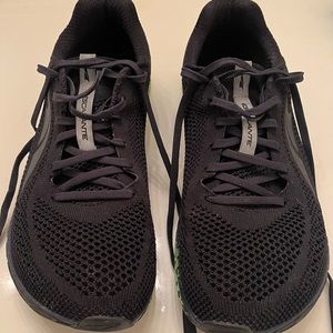 Altra Escalante Racer Zero-Drop Men’s US10 Running Shoes